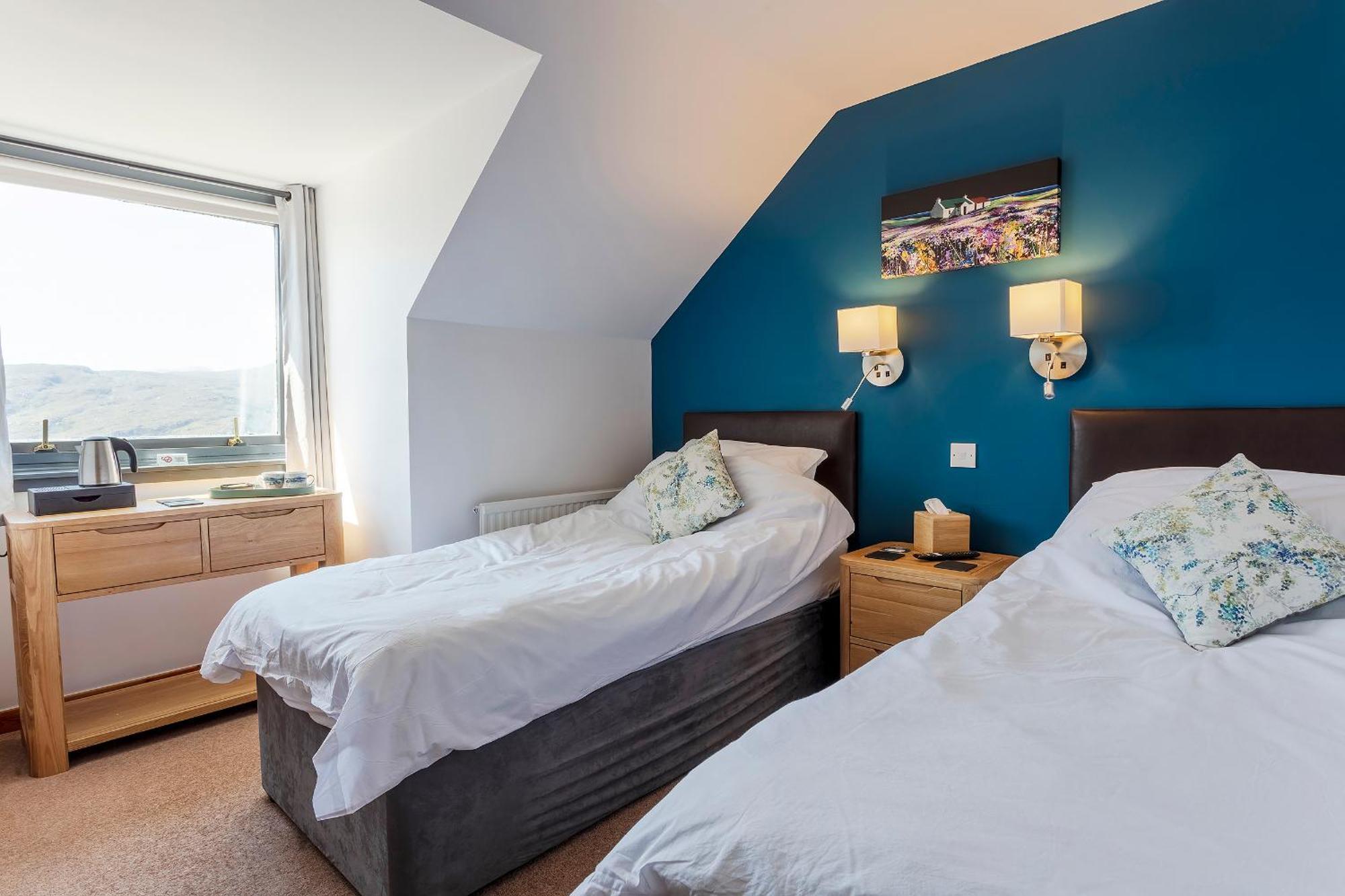 Lochbroom Lodge Ullapool Esterno foto