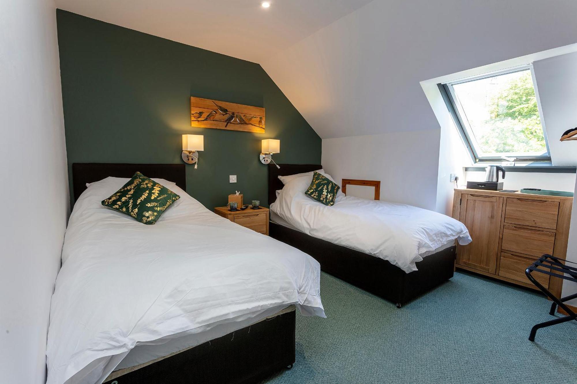 Lochbroom Lodge Ullapool Esterno foto